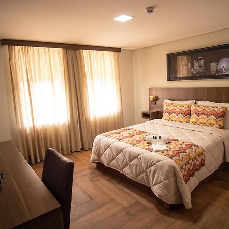 Padom Business Hotel Bragança Paulista Exteriör bild