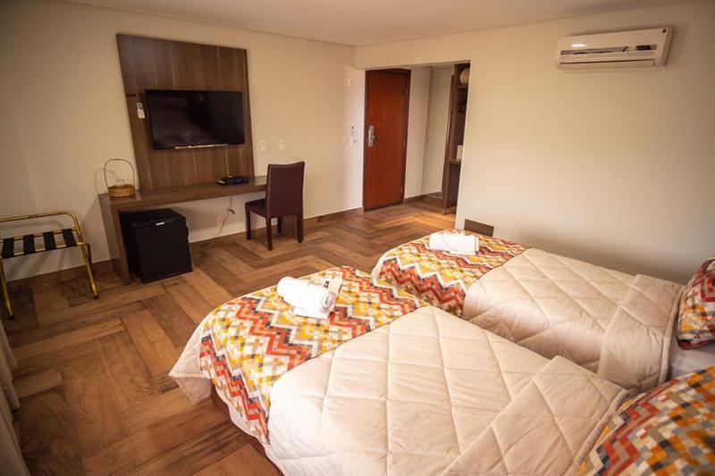 Padom Business Hotel Bragança Paulista Exteriör bild