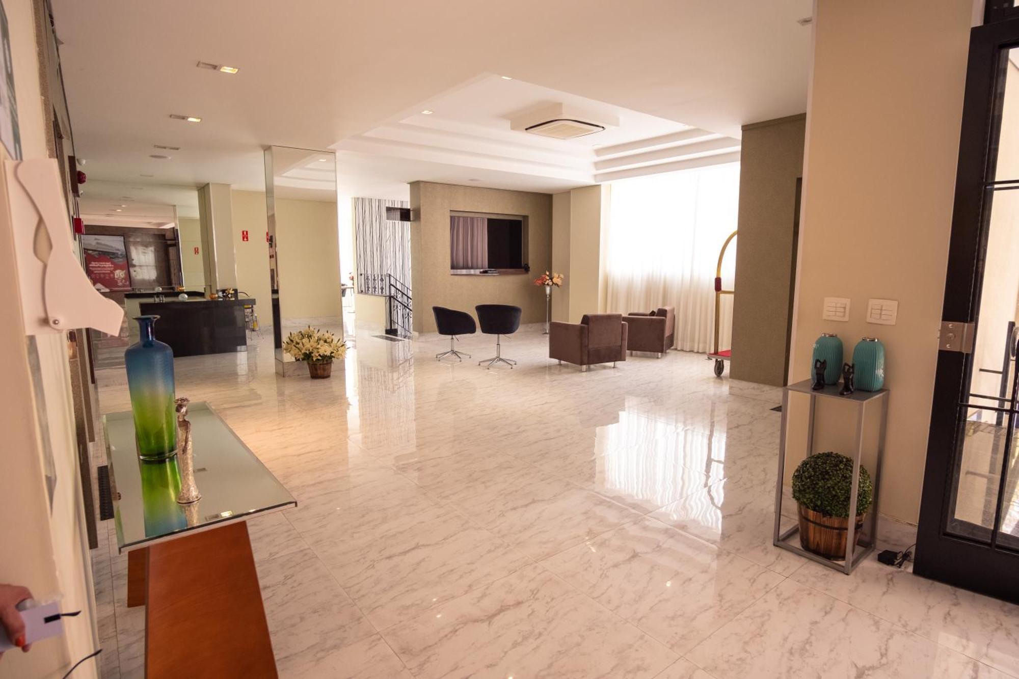 Padom Business Hotel Bragança Paulista Exteriör bild