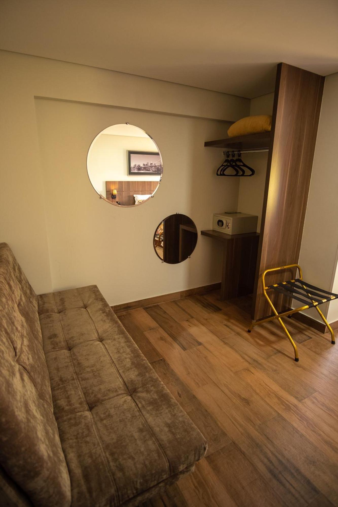 Padom Business Hotel Bragança Paulista Exteriör bild