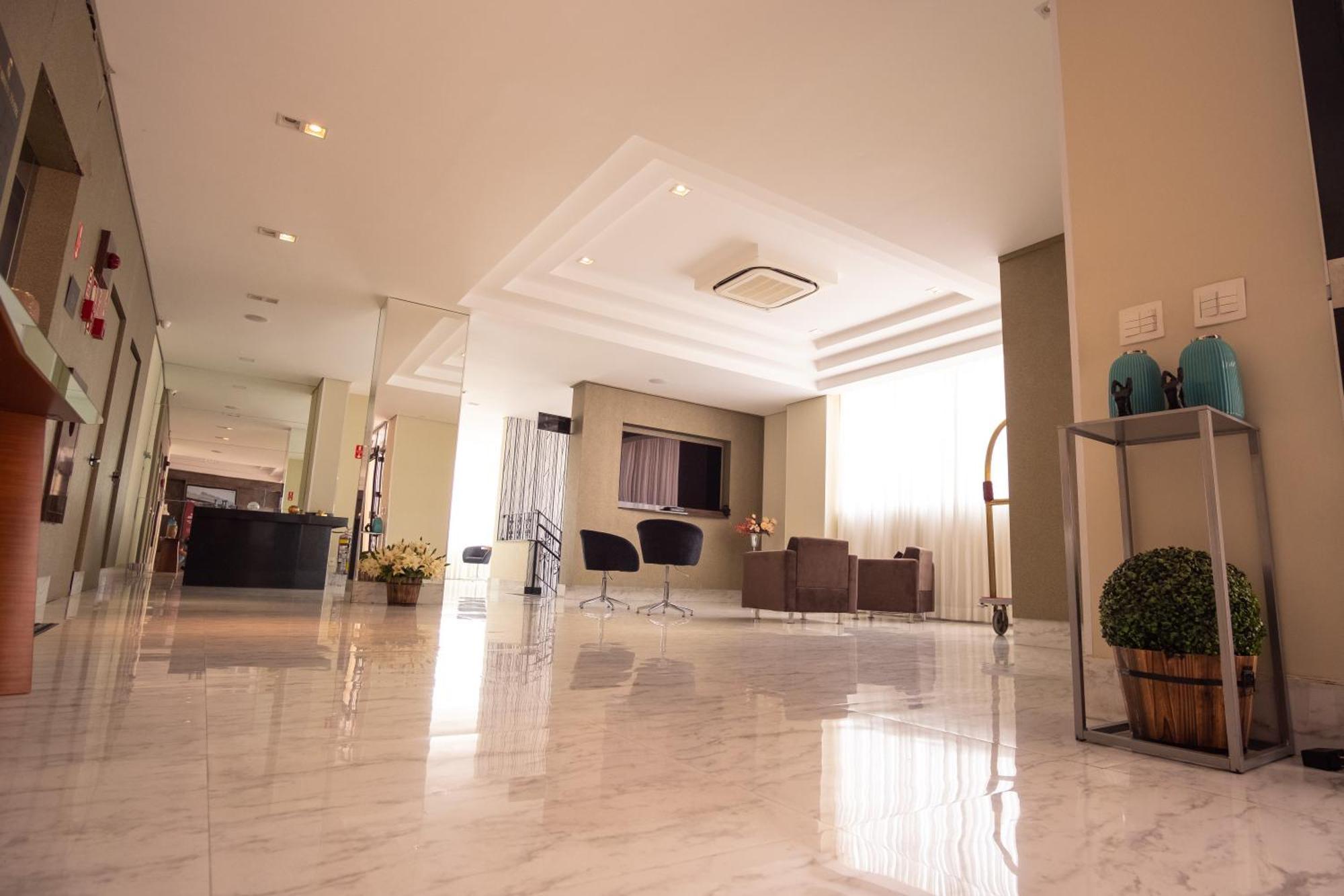 Padom Business Hotel Bragança Paulista Exteriör bild