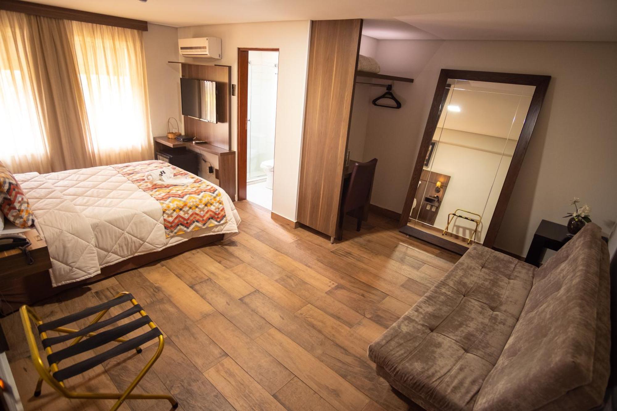 Padom Business Hotel Bragança Paulista Exteriör bild