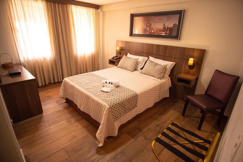 Padom Business Hotel Bragança Paulista Exteriör bild