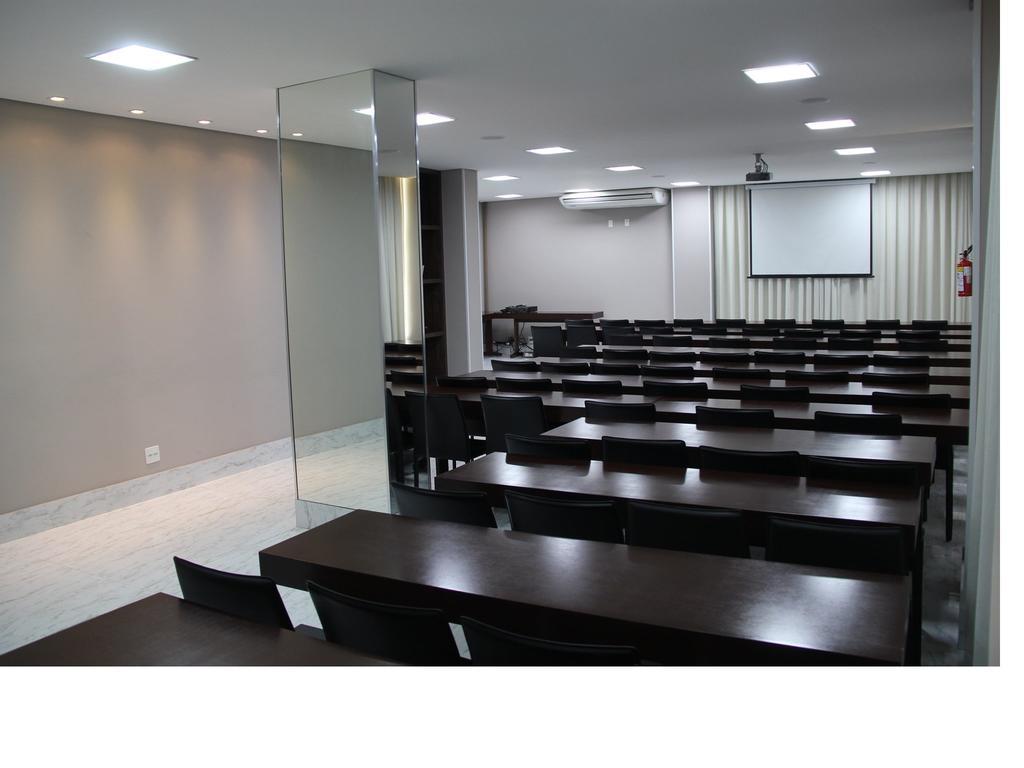 Padom Business Hotel Bragança Paulista Exteriör bild