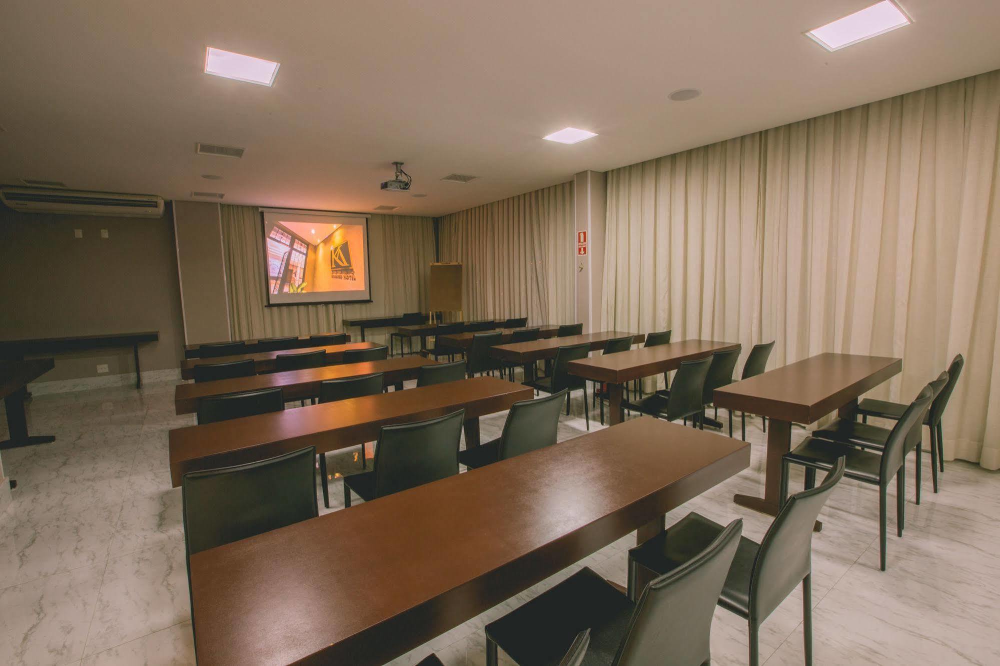 Padom Business Hotel Bragança Paulista Exteriör bild