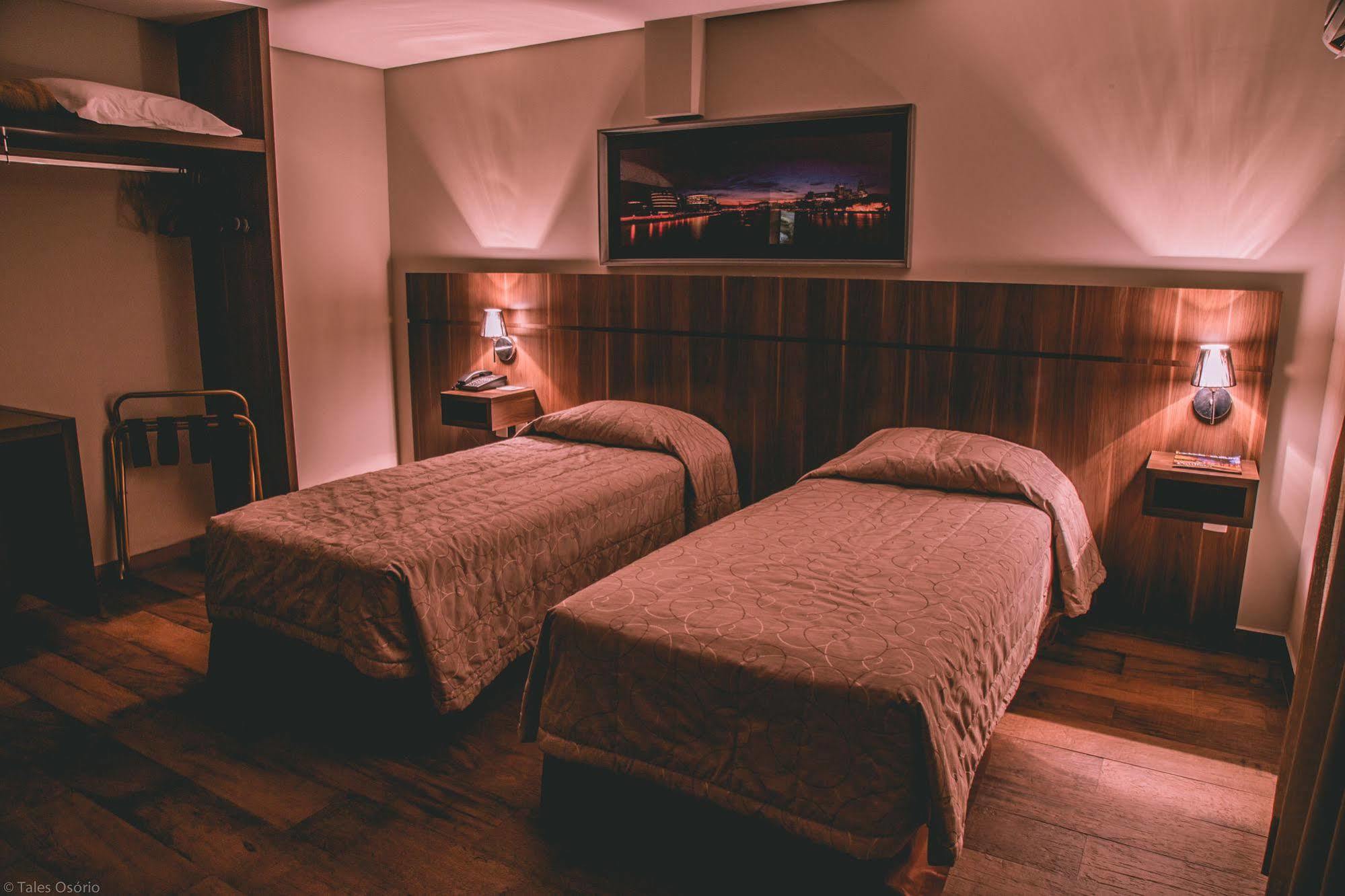 Padom Business Hotel Bragança Paulista Exteriör bild